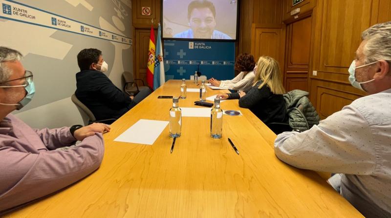 Imaxe da reunión celebrada hoxe na sede da SXE na capital de Galicia