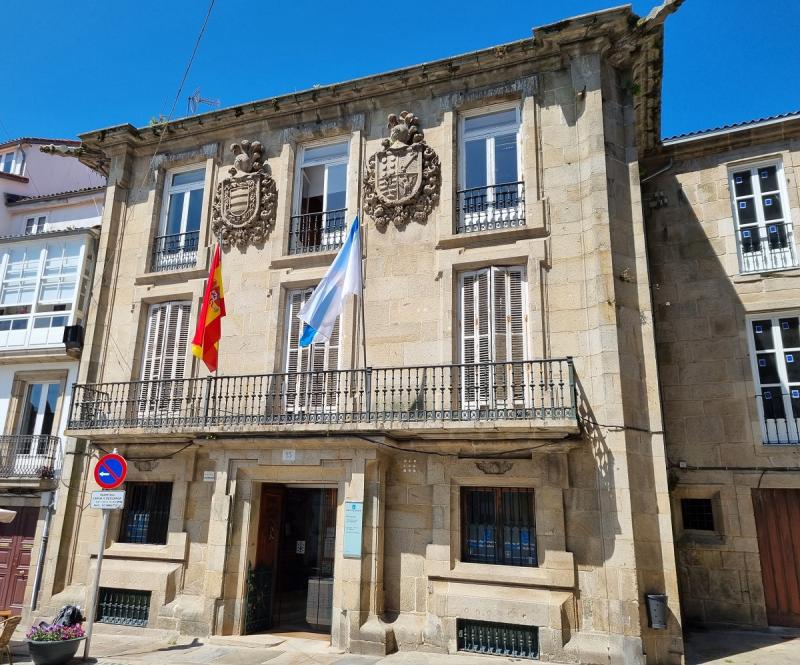Edificio da Xunta de Galicia na praza de Mazarelos (Santiago de Compostela)