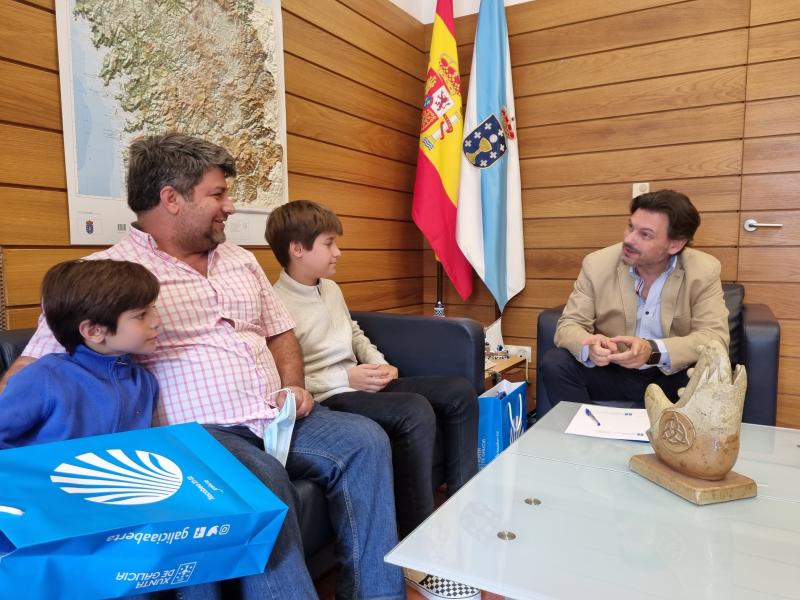 Miranda recibió al Presidente de la Sociedad Española de La Chorrera de Panamá que cuenta con importantes lazos culturales con Galicia