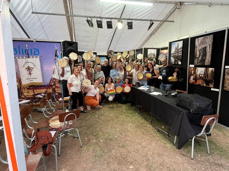 Imaxe do stand do Centro Gallego de Rosario na Feria de Colectividades 2022