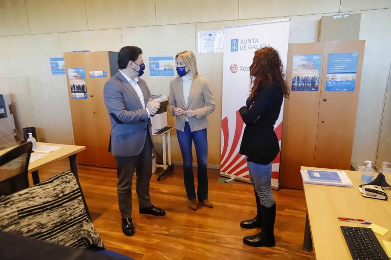 Imagen de archivo de la visita del secretario xeral da Emigración a la Oficina Integral de Asesoramiento y Seguimiento al Retorno en Vigo