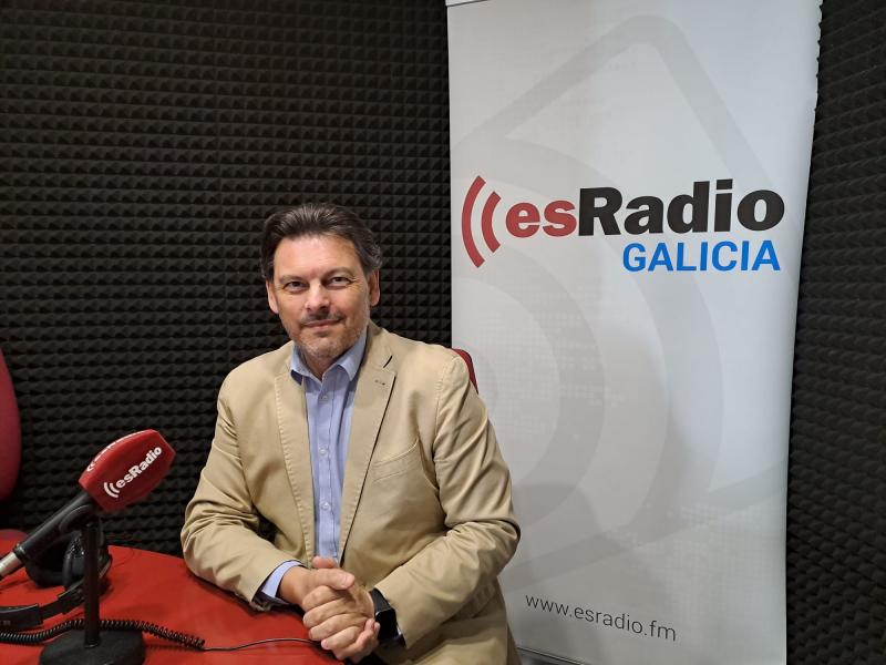 Antonio Rodríguez Miranda, en los estudios de esRadio Galicia
