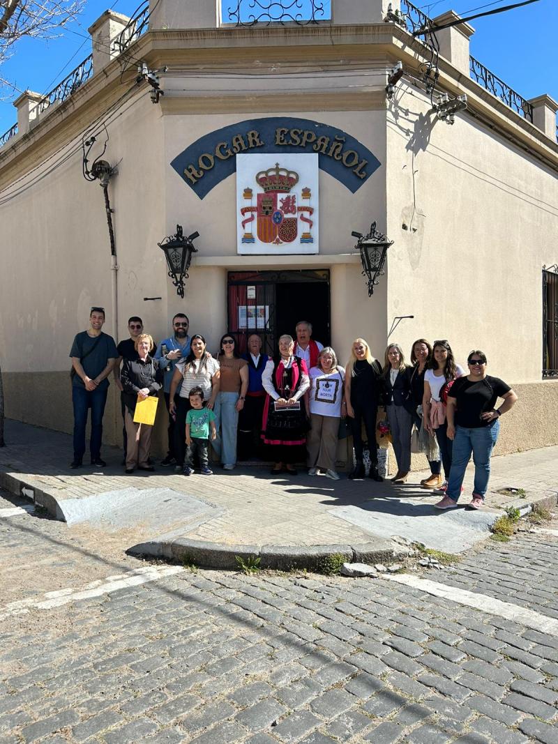 Imagen de la visita al Hogar Español de Mercedes