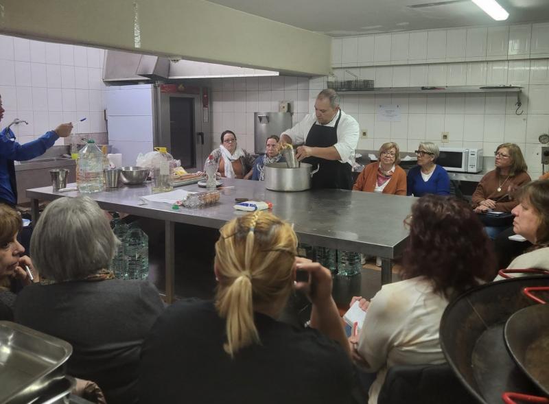 Imaxe do obradoiro de cociña galega celebrado no Centro Pontevedrés de Montevideo