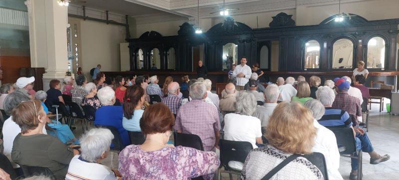 Imaxe da visita a Cuba do secretario xeral da Emigración