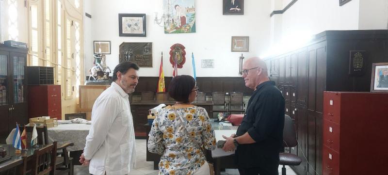 Miranda analiza coa Sociedade de Beneficiencia de Naturais de Galicia a situación dos galegos en Cuba