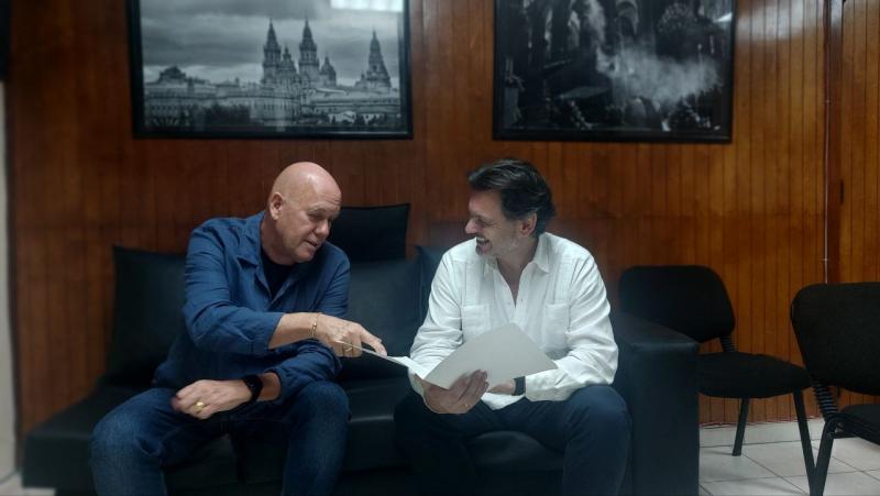 El secretario xeral da Emigración y el presidente de la Federación de Sociedades Gallegas en Cuba, durante la reunión celebrada en La Habana El secretario xeral da Emigración y el presidente de la Federación de Sociedades Gallegas en Cuba, durante la reunión celebrada en La Habana