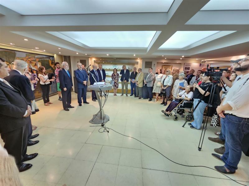 Imagen de la inauguración en Buenos Aires de la muestra 'El poder de la palabra. Un recorrido por la historia del Parlamento de Galicia'