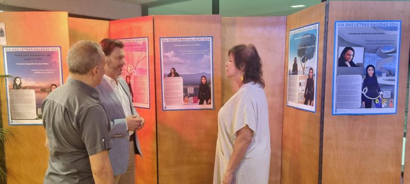 Imagen de la visita del secretario xeral da Emigración a la exposición del Día das Letras Galegas 2024 de la Hermandad Gallega de Venezuela Imagen de la visita del secretario xeral da Emigración a la exposición del Día das Letras Galegas 2024 de la Hermandad Gallega de Venezuela