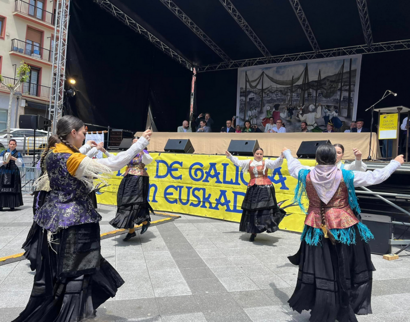 José González celebra el XXXV Día de Galicia en el País Vasco reafirmando el apoyo de la Xunta a las entidades gallegas de todo el mundo