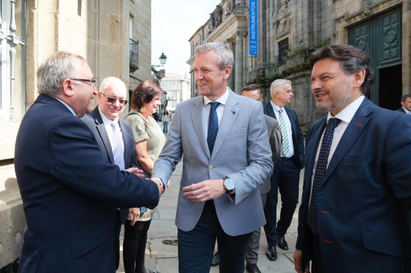 El presidente de la Xunta asiste a la inauguración de la Comisión Delegada del Consello de Comunidades Galegas