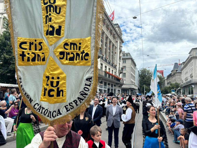 A participación do secretario xeral da Emigración nun evento nacional en Suíza fortalece os lazos coa diáspora galega e mostra a riqueza cultural de Galicia