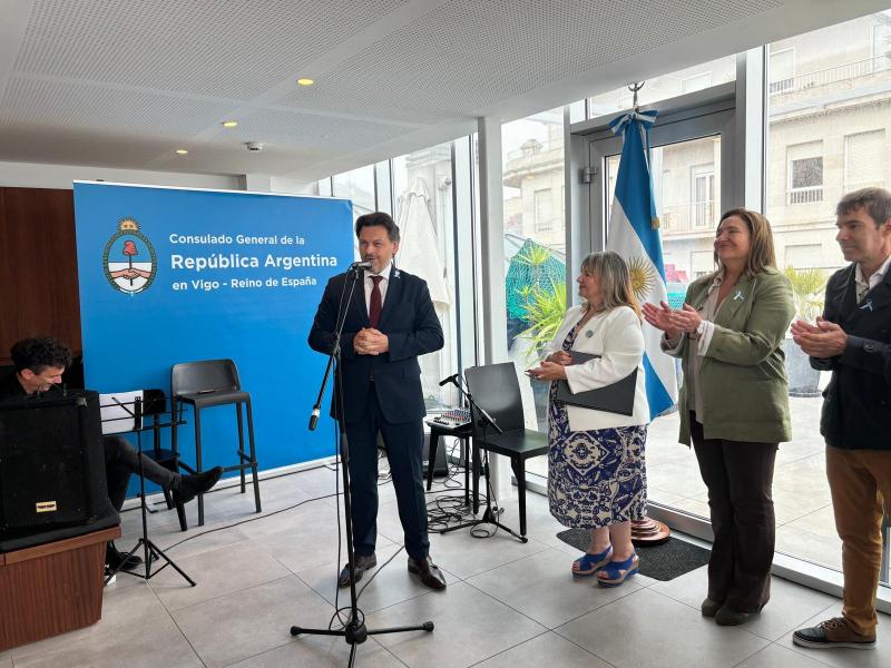 Miranda participa na celebración en Vigo dos actos da Festa Nacional do Aniversario da Independencia da Arxentina