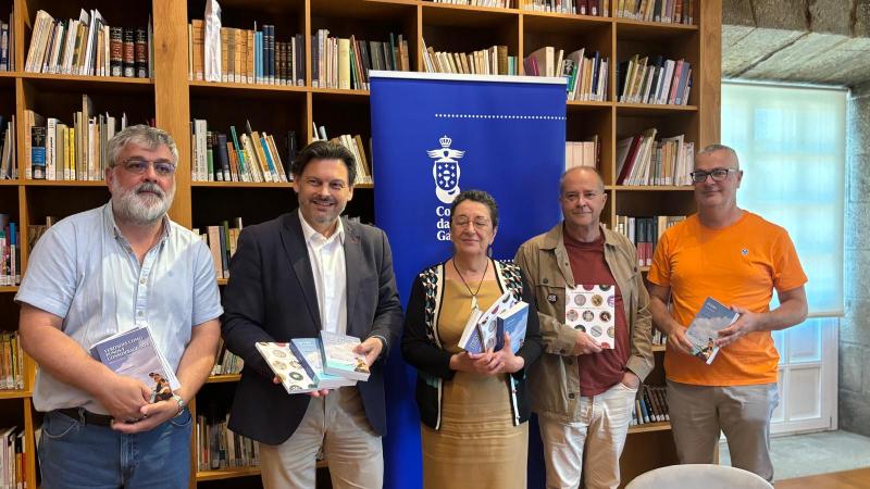 Miranda destaca el compromiso de la Xunta por preservar y difundir la rica historia de la emigración gallega en la presentación de los nuevos 'Clásicos da Emigración' en el Consello da Cultura Galega