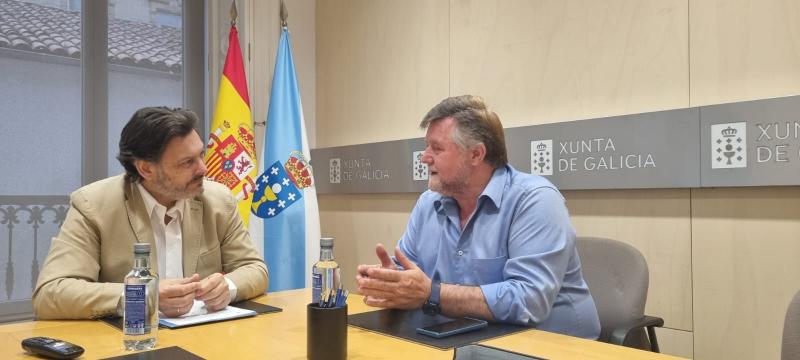 Miranda y Carlos Canosa, del Centro Galego de Lucerna, analizan la actividad de esta entidad en la promoción de la cultura gallega en Suíza