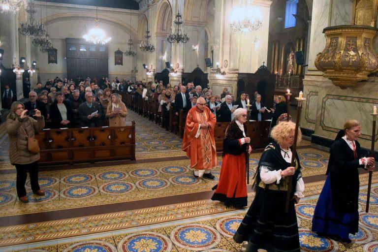 A delegada da Xunta en Uruguai participa no acto de homenaxe aos emigrantes galegos en Montevideo polo 300 Aniversario da Cidade