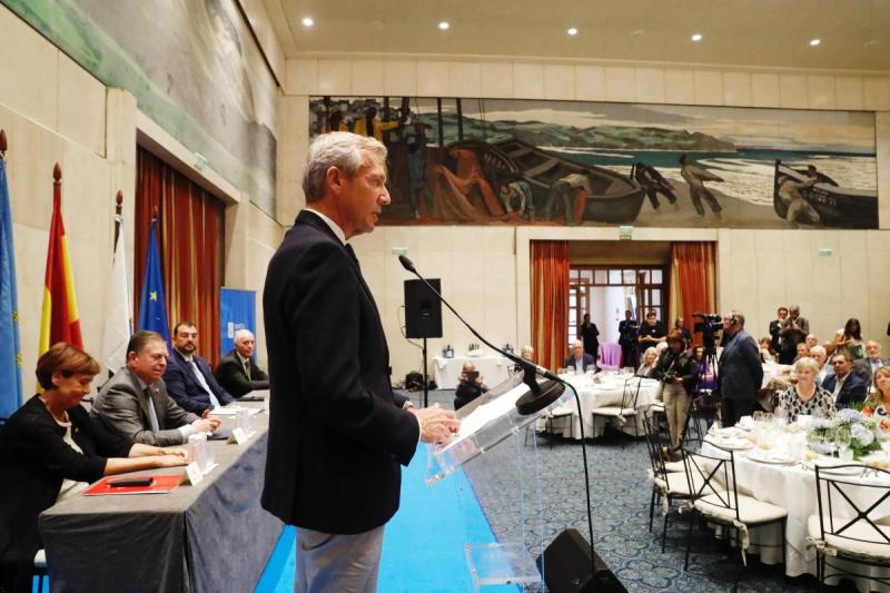 Rueda agradece a la colectividad gallega en Asturias su compromiso con el mantenimiento de los lazos entre ambas comunidades