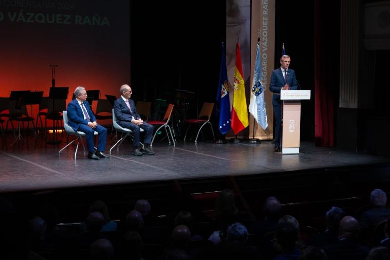 Rueda destaca a contribución dos empresarios da emigración, como Olegario Vázquez Raña, á hora de construír a Galicia moderna