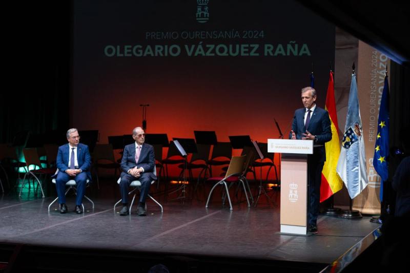 Rueda destaca a contribución dos empresarios da emigración, como Olegario Vázquez Raña, á hora de construír a Galicia moderna