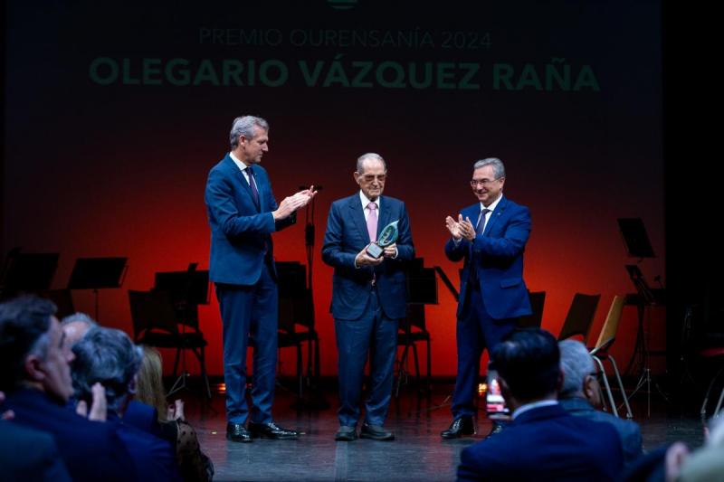 Rueda destaca a contribución dos empresarios da emigración, como Olegario Vázquez Raña, á hora de construír a Galicia moderna