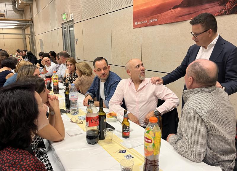 A Xunta reforzará no 2025 a promoción da artesanía e produtos galegos a través da rede de centros da colectividade no exterior