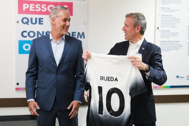 Rueda visita a planta de Gerdau no estado de São Paulo para coñecer a colaboración de Russula, empresa de enxeñería galega