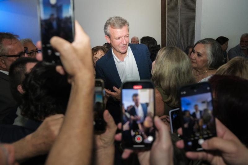 Rueda visita a Casa de Espanha de Río de Xaneiro para reencontrarse coa colectividade galega emigrada