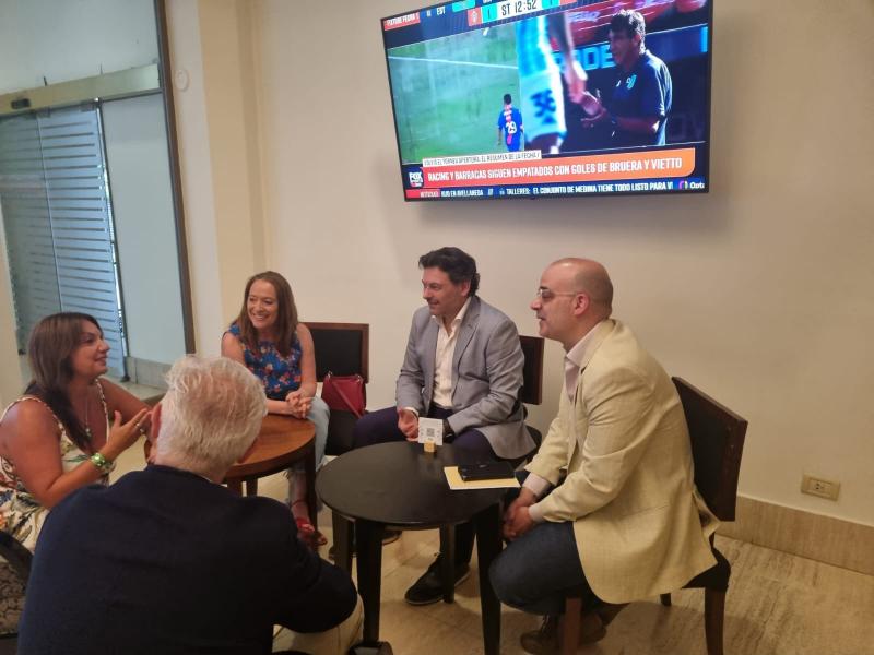 Miranda refuerza los lazos con la colectividad gallega en Buenos Aires y Montevideo e impulsa nuevas iniciativas de retorno durante su viaje a Argentina y Uruguay