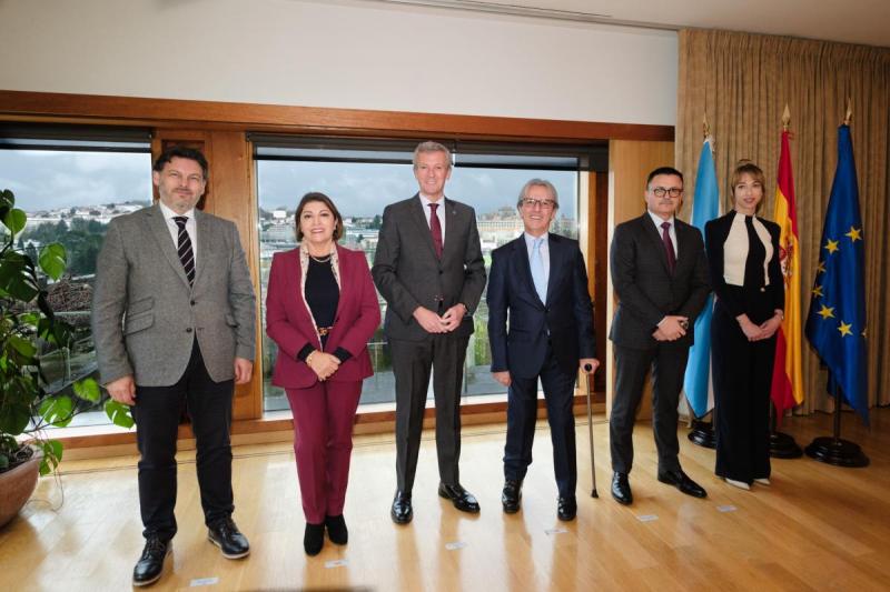 Rueda reúnese cos embaixadores de Colombia e Ecuador para reforzar a colaboración no eido laboral Rueda reúnese cos embaixadores de Colombia e Ecuador para reforzar a colaboración no eido laboral