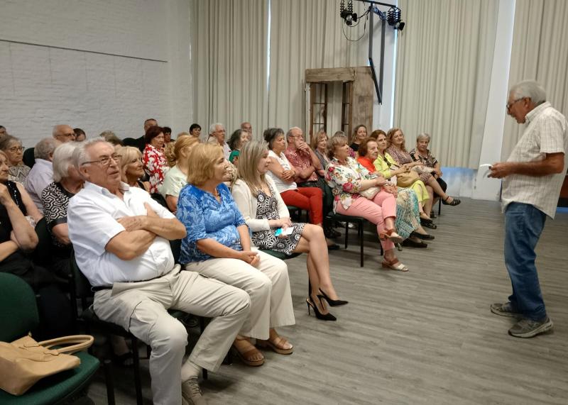 La delegada de la Xunta en Uruguay participa en un acto de homenaje a Castelao en el Patronato de la Cultura Gallega de Montevideo La delegada de la Xunta en Uruguay participa en un acto de homenaje a Castelao en el Patronato de la Cultura Gallega de Montevideo