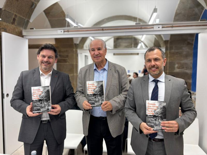 La Secretaría Xeral da Emigración acoge la presentación del libro “Éramos tres niños perdidos en la niebla' de Ruperto Long