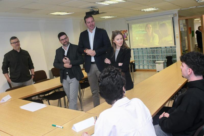 López Campos destaca os obradoiros de emprendemento como “unha gran ferramenta” para a mocidade López Campos destaca os obradoiros de emprendemento como “unha gran ferramenta” para a mocidade