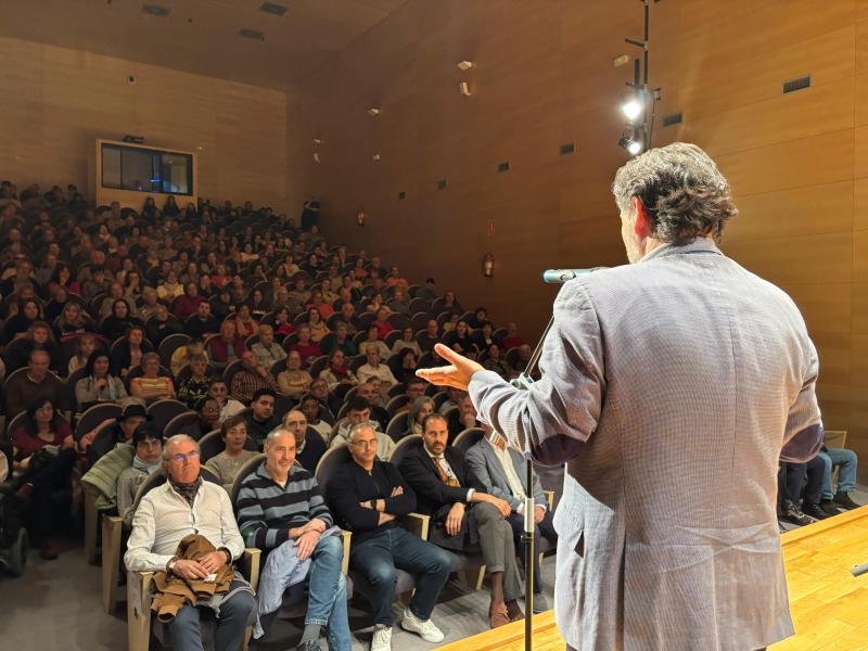 La Xunta destaca a las comunidades gallegas y a sus agrupaciones culturales en la difusión de la poesía popular oral gallega en el mundo en el acto del Día de las Letras Gallegas en Burgos
