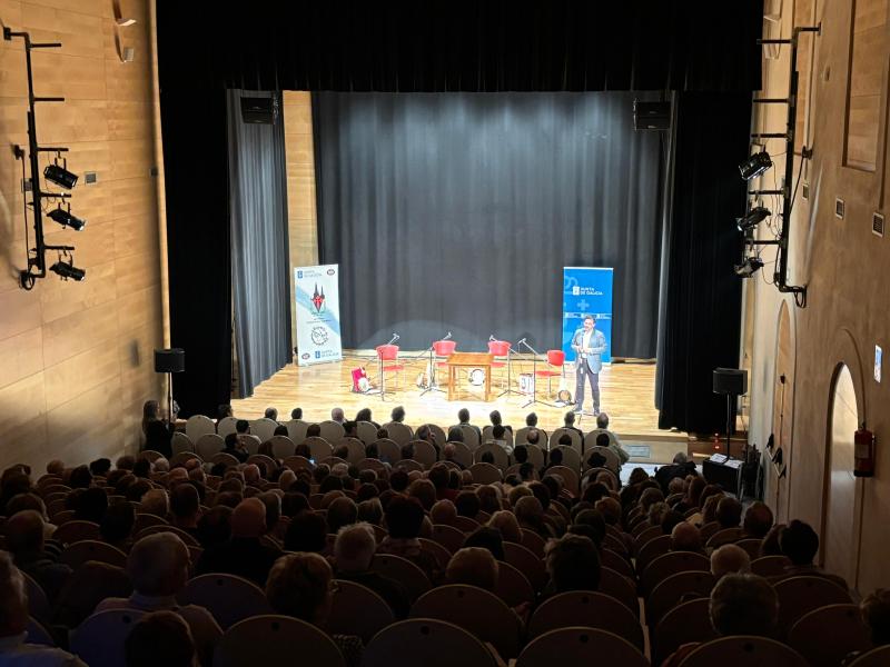 La Xunta destaca a las comunidades gallegas y a sus agrupaciones culturales en la difusión de la poesía popular oral gallega en el mundo en el acto del Día de las Letras Gallegas en Burgos