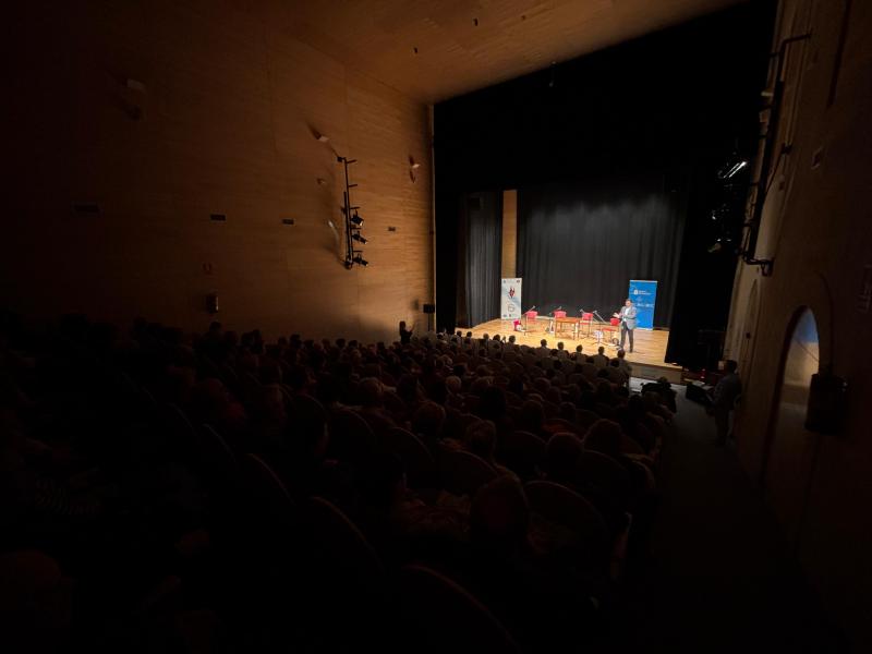 La Xunta destaca a las comunidades gallegas y a sus agrupaciones culturales en la difusión de la poesía popular oral gallega en el mundo en el acto del Día de las Letras Gallegas en Burgos