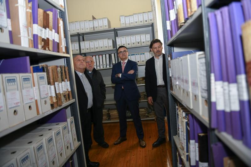 A colaboración entre a Xunta e as dioceses permitiu que no 2024 máis de 12.600 persoas galegas do exterior conseguisen documentación sobre a súa orixe familiar.