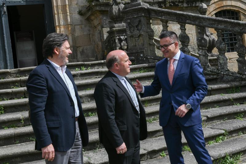 A colaboración entre a Xunta e as dioceses permitiu que no 2024 máis de 12.600 persoas galegas do exterior conseguisen documentación sobre a súa orixe familiar.