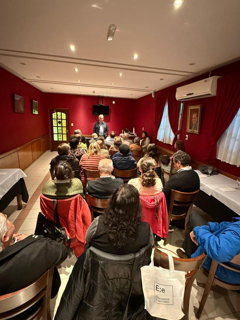 El Delegado de la Xunta en Buenos Aires se reúne con las Comunidades Gallegas para la realización de la 3.ª Edición de la Gran Romería Gallega, que tendrá lugar el 27 de julio