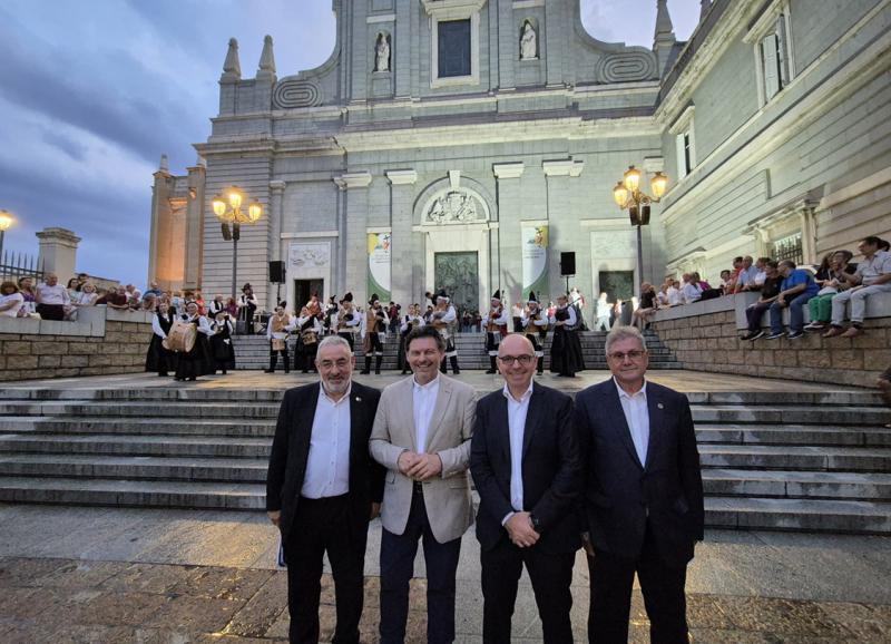 Miranda: “As campás galegas da Almudena son un recordatorio sonoro da pegada que deixaron e seguen a deixar os galegos na historia e na vida madrileña”