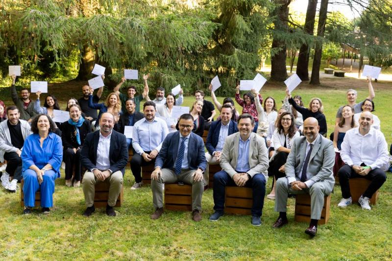 Más de 40 participantes en el programa de la Xunta Escuelas Abiertas 2025 difundirán en 11 países el baile y la música tradicional de Galicia Más de 40 participantes en el programa de la Xunta Escuelas Abiertas 2025 difundirán en 11 países el baile y la música tradicional de Galicia