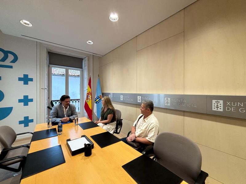 Miranda: “La Casa de Galicia de Curitiba es un ejemplo vivo de compromiso con nuestra cultura en el exterior” Miranda: “La Casa de Galicia de Curitiba es un ejemplo vivo de compromiso con nuestra cultura en el exterior”