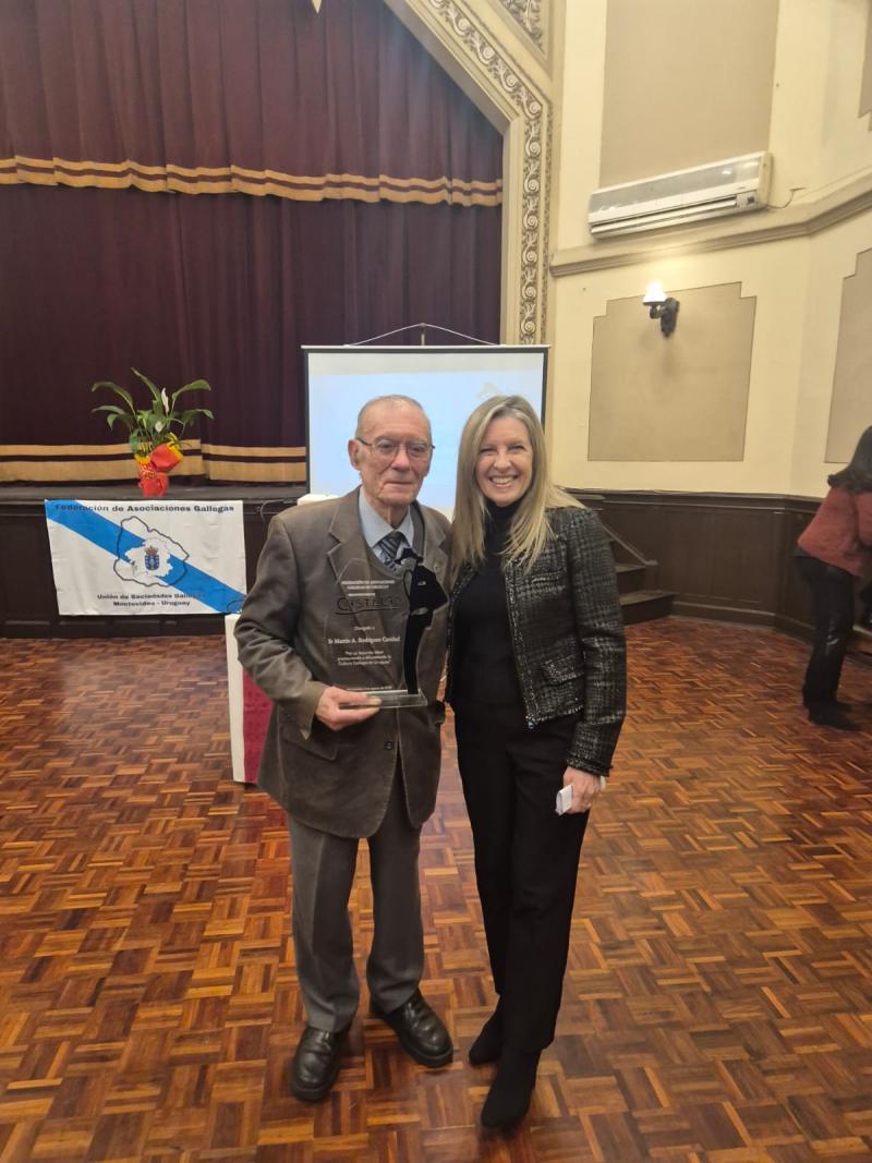 La delegada de la Xunta en Uruguay destaca los valores de tradición y comunidad de Martín Rodríguez Caridad al recibir el Premio Castelao 2025 La delegada de la Xunta en Uruguay destaca los valores de tradición y comunidad de Martín Rodríguez Caridad al recibir el Premio Castelao 2025