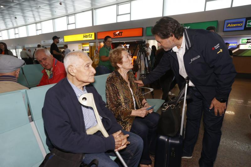 Miranda dá a benvida en Vigo aos maiores do exterior que participan no programa 'Reencontros con Galicia', un retorno cheo de emocións e recordos