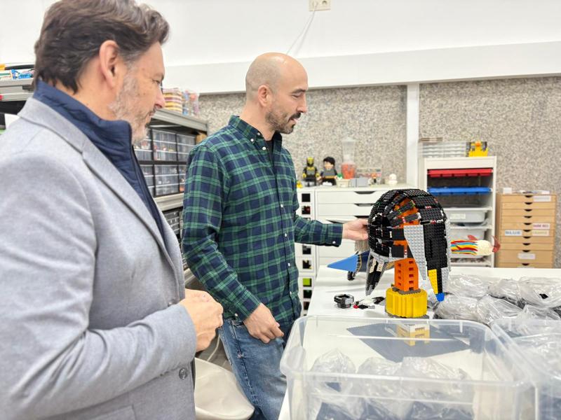 Miranda destaca en Ourense el valor del talento retornado y del emprendimiento creativo con proyectos como el del ingeniero gallego Pablo González Miranda destaca en Ourense el valor del talento retornado y del emprendimiento creativo con proyectos como el del ingeniero gallego Pablo González