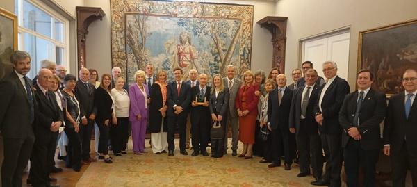 A delegada da Xunta en Uruguai destaca o labor social e cultural da colectividade galega no país durante a entrega do Premio Colón 2025