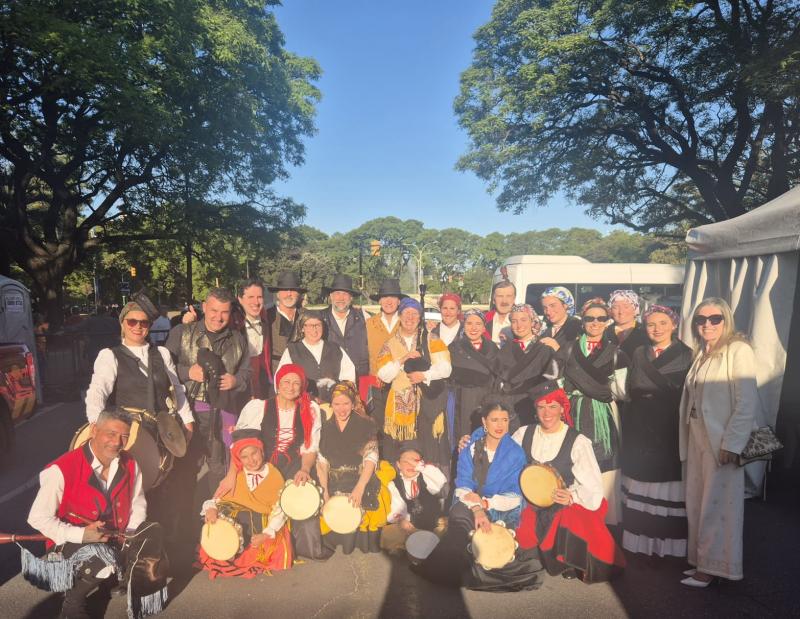 A delegada da Xunta en Uruguai destaca o labor social e cultural da colectividade galega no país durante a entrega do Premio Colón 2025