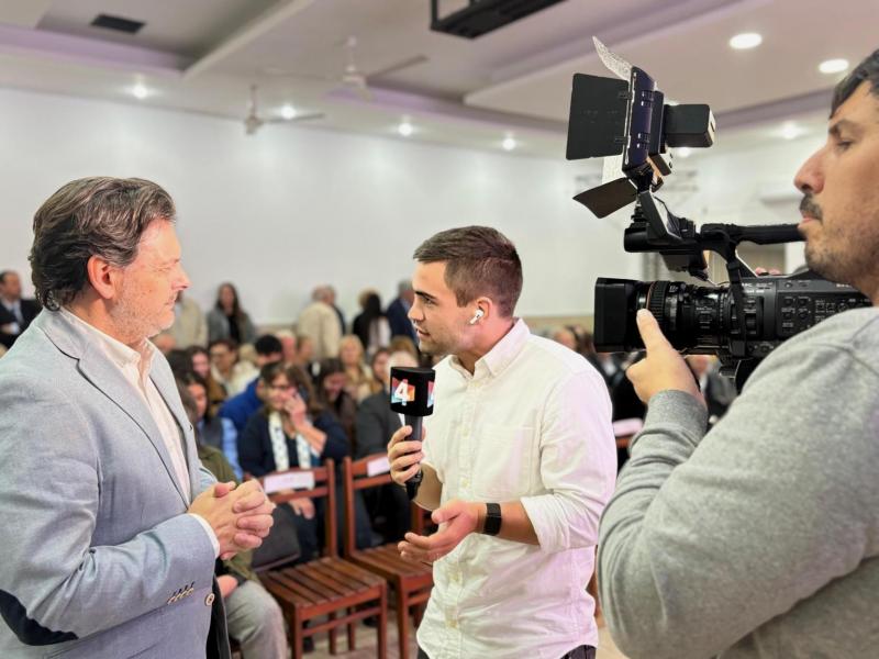 Miranda: “A unión de entidades entorno ao Centro Ourensán é un exemplo de colaboración e de futuro para a colectividade galega en Uruguai”.