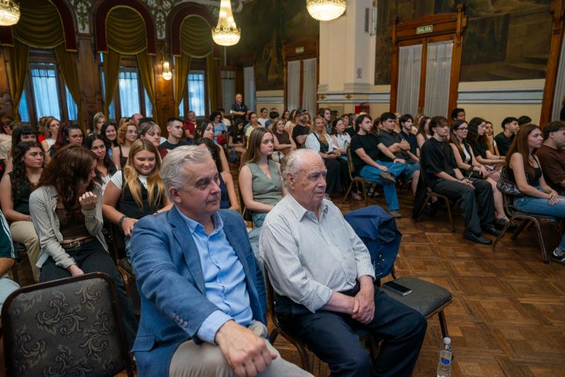 Miranda: “Estes diplomas reflexan o orgullo e a emoción dunha Arxentina que segue a sentir a Galicia como a súa casa”