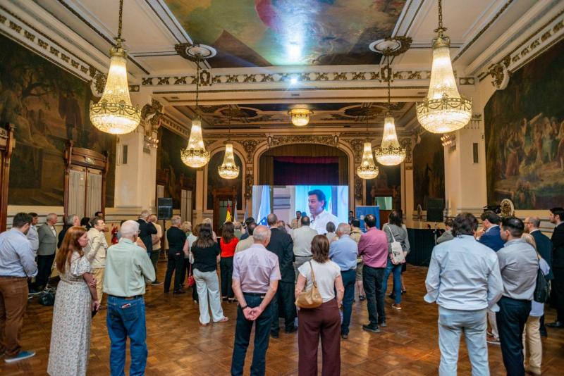 El delegado de la Xunta destaca el crecimiento de la actividad de la Delegación, con un trabajo cada vez más cercano a las entidades y con la Feria de Empleo como ejemplo, que permitió llegar a más de 3.000 personas.