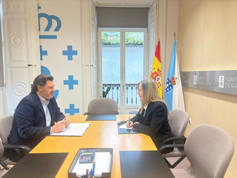 O secretario xeral da Emigración mantén un encontro de traballo coa á delegada da Xunta en Uruguai para coordinar e planificar o ano que comenza: “A coordinación coas delegacións é clave para dar unha resposta eficaz á colectividade galega no exterior”